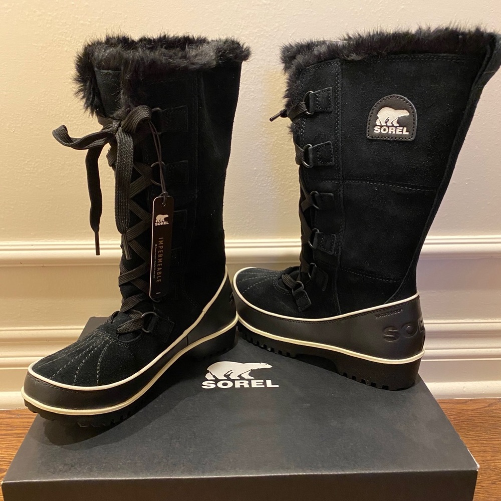 Sorel Tivoli High II Women’s black boots size 5.5